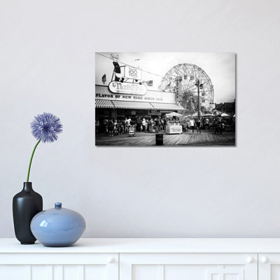 Boardwalk Coney Island par Philippe Hugonnard - reproduction de photo sur toile tendue