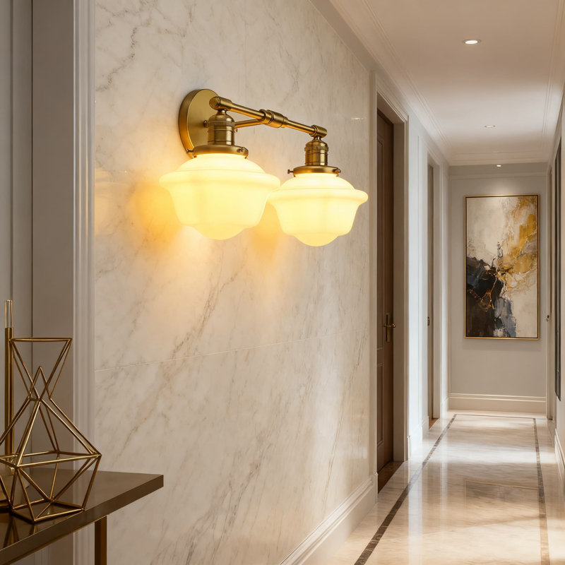 Applique murale 2 lumières avec abat-jour en verre blanc laiteux, éclairage de meuble-lavabo moderne en laiton classique pour salle de bain, salon et chambre à coucher