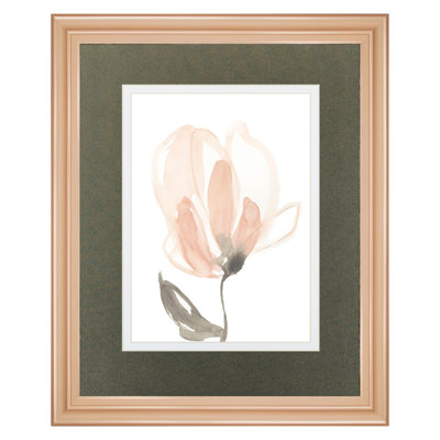Art mural Blush Petals II - 34 po x 40 po - Cadre en bois naturel