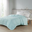 Couverture Madison Park Cambria surdimensionnée en ivoire, style duvet synthétique, avec bordure en satin.-331746986-331746982