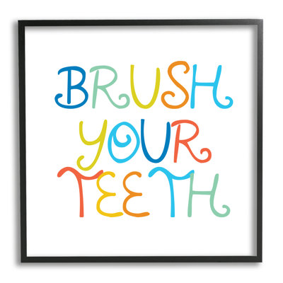 «Fun Kids Bathroom», brosse à dents, règles surdimensionnées, estampe numérique encadrée par Daphne Polselli