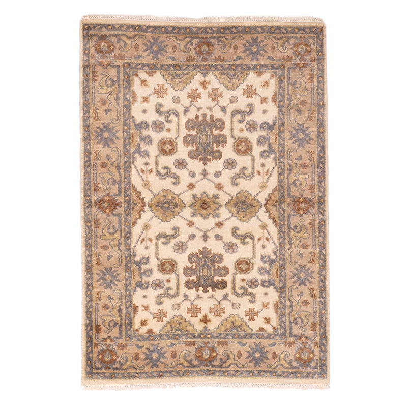 Tapis ivoire Royal Oushak 4 pi 1 po x 5 pi 11 po