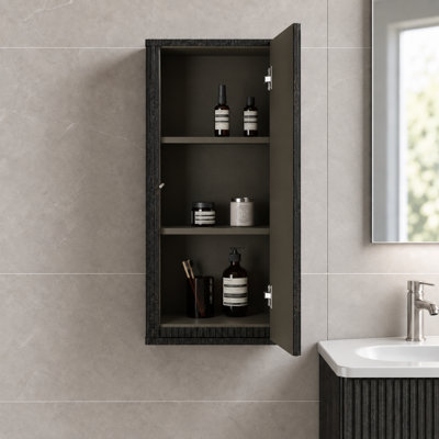Armoire d'appoint flottante rayée en chêne noir brossé, fixée au mur pour les petits espaces, pré-assemblée et élégante