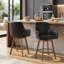 Tabouret de comptoir pivotant rembourré de 25 po Advika avec structure en bois d'hévéa massif et accoudoirs à dossier complet-1233359485