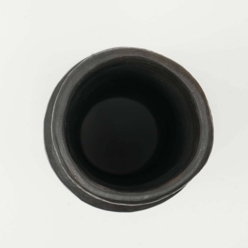 Poterie en argile traditionnelle faite à la main en pot noir 1 pièce