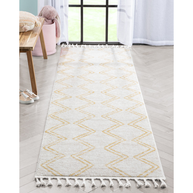 Markos Reeve Modern Chevron Zig-Zag Yellow Ivory Kids Rug, Runner 2'7" x 9'10"