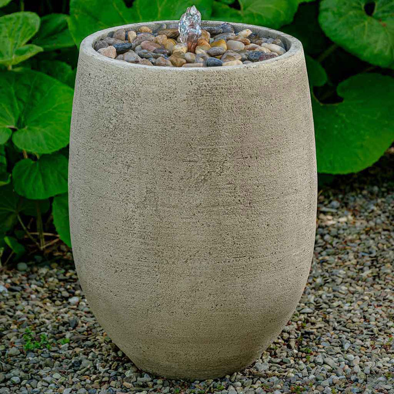 Fontaine en béton Yayla, H 22 po x l 15,5 po x P 15,5 po, Calcaire français