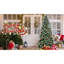 Arbre de Noël de 4 pi avec 747 pointes, baies rouges décorées et pin naturel, branches enneigées en PE +, conception à charnières à installation rapide et facile, support en métal fiable et givré Pe +