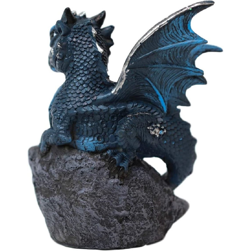 Figurines & Sculptures