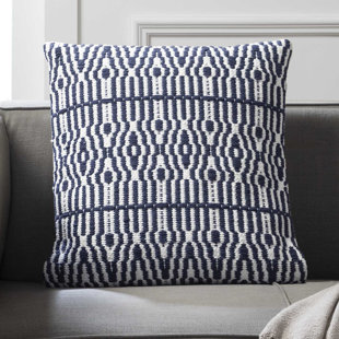 Coussin décoratif géométrique bleu indigo Tahari Home, 20 po x 20 po