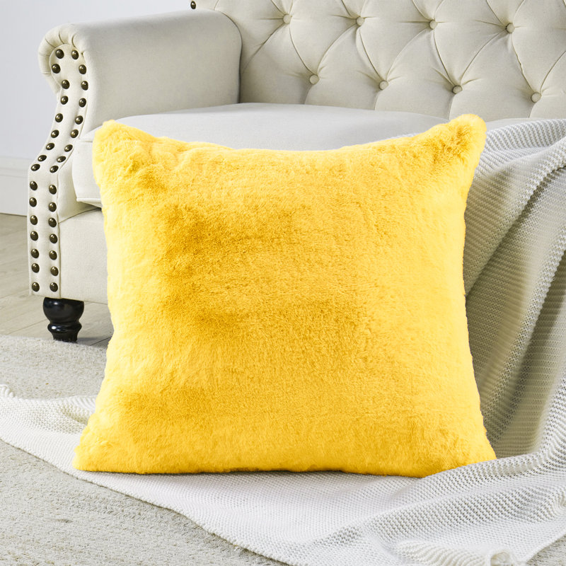 Housse de coussin lourd en fausse fourrure, H 26 pi x l 26 pi, Jaune soleil