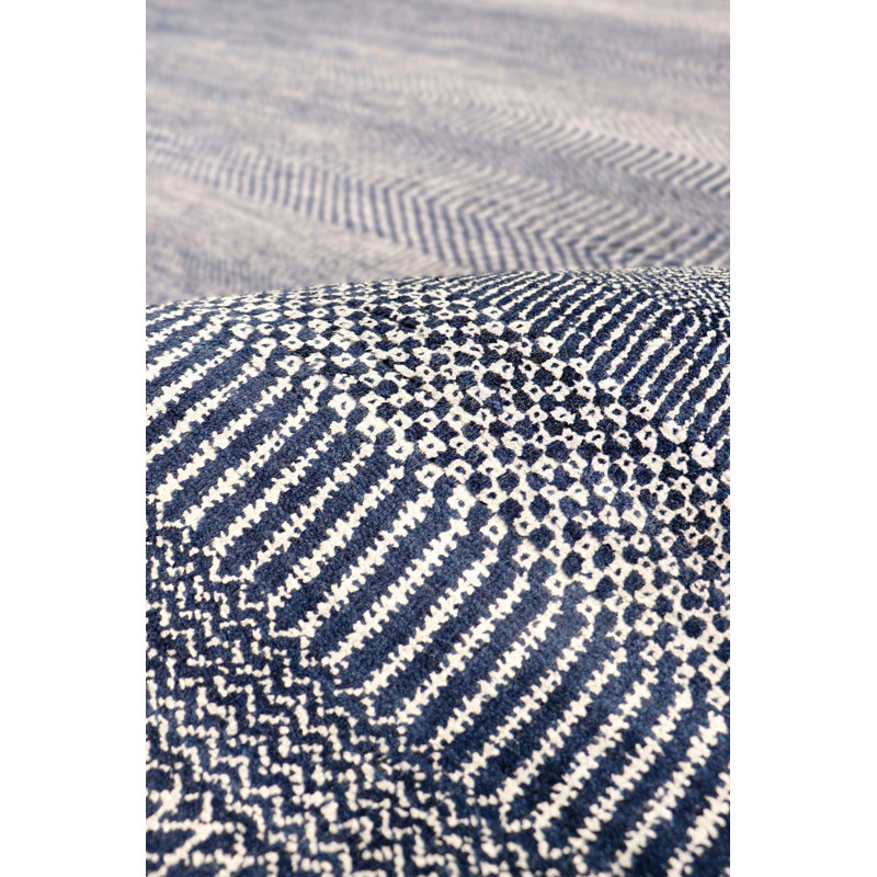 Striped Area Rug in Navy/Gray, Rectangle 5'10" x 9'6"
