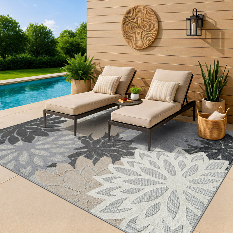 Tapis floral gris / ivoire intérieur / extérieur, Gris, Rectangle 6 pi 7 po x 9 pi