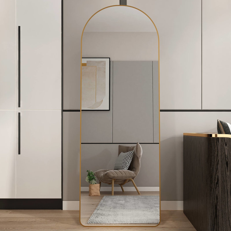 Grand miroir arqué pleine grandeur avec cadre en alliage d'aluminium doré, hauteur 64,9 po, largeur 23,2 po, pour le salon et l'entrée