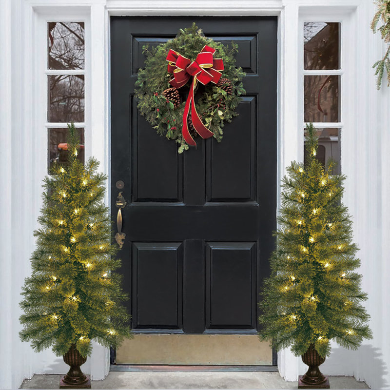 3.5' Lighted Pine Christmas Tree