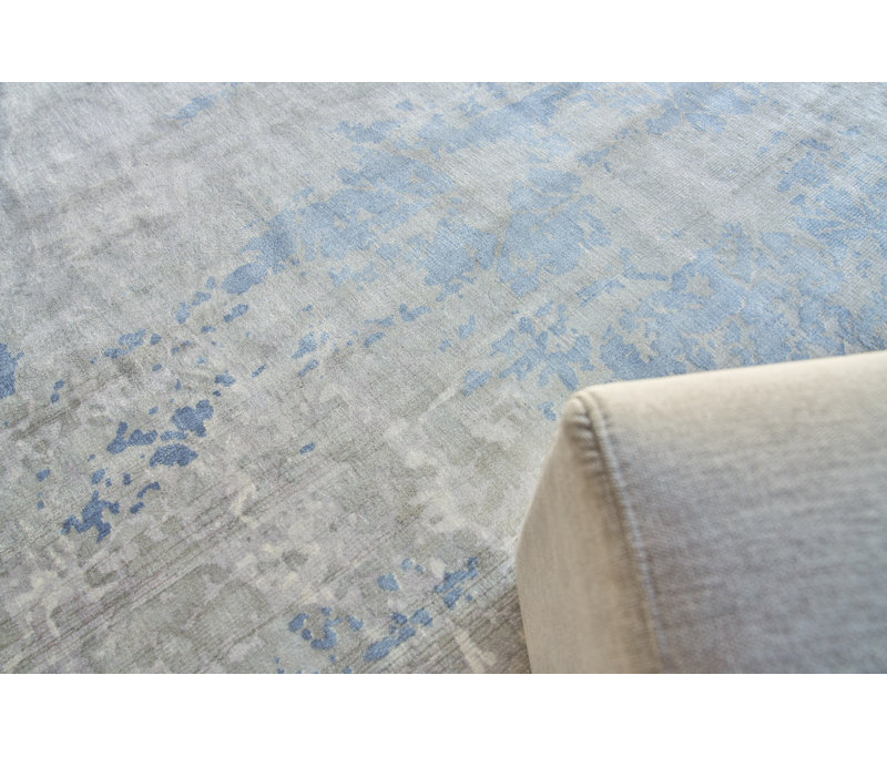 Cassina Hand-Loomed Sky Blue Area Rug, Rectangle 10' x 14'