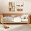 Lit plateforme en bois avec rails-111912648-111912649