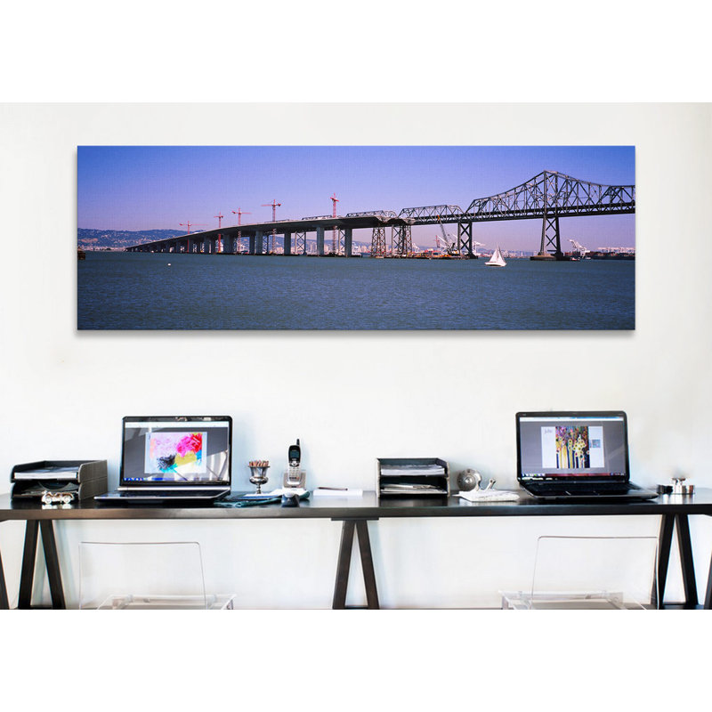 «Panoramic Bay Bridge, Treasure Island, Oakland, Californie, États-Unis», reproduction sur toile tendue, Toile tendue