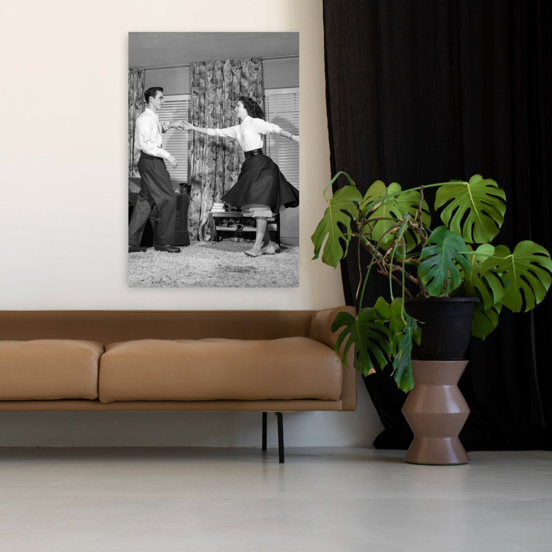 1950s, adolescent, garçon, fille, jitterbug, 48" H x 32" W
