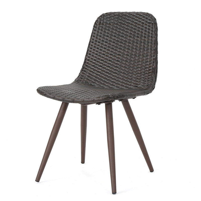 Chaise de salle à manger avec pieds recouverts de poudre