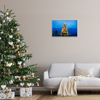 «Lit Bouys Christmas Tree», art de la giclée encadrée par Rick Berk