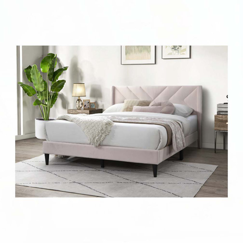 Lit tapissier en velours