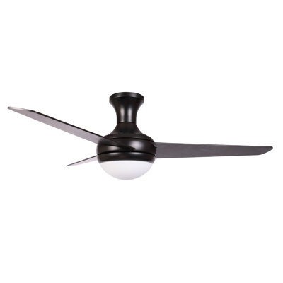 Ventilateur de plafond standard de 48 po à trois pales avec télécommande et ensemble d'éclairage Nikki inclus