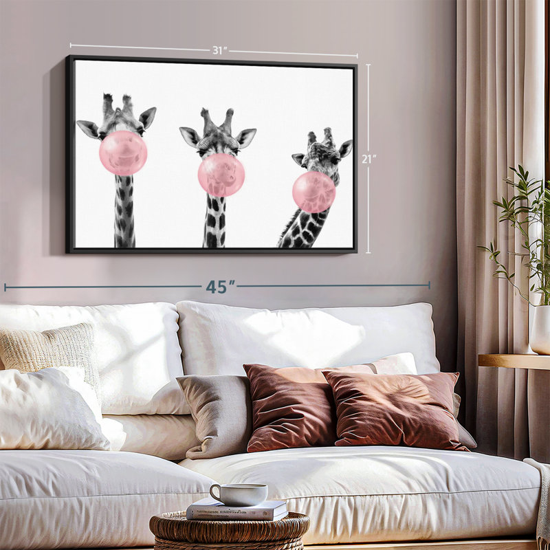 «Three Bubble Gum Giraffes», H 21 po x l 31 po