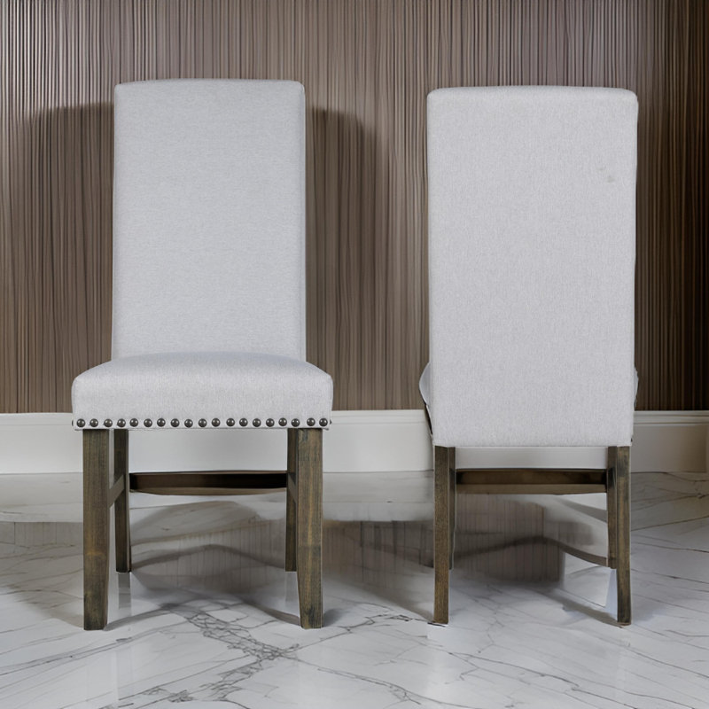 Chaise parsons Luo