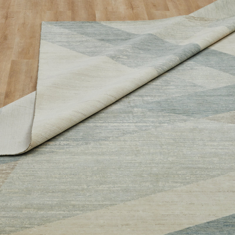 Rosemont Coastal Mist Wool Handcrafted Area Rug, Blue, Rectangle 7'6" x 9'6"