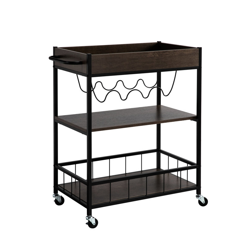 Chariot de cuisine à trois niveaux avec support pour quatre bouteilles de vin - métal brun et noir. Cadre en métal et roues verrouillables. Tablettes pour les articles qui tombent. Capacité de charge maximale de 100 lb. 10 lb par tablette. Peut contenir 4 bouteilles.