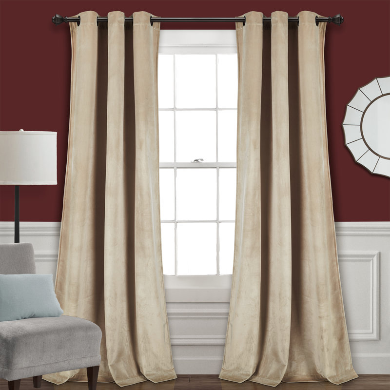 Paire de rideaux isolants Prima Velvet, l 38 po x L 84 po, Blé