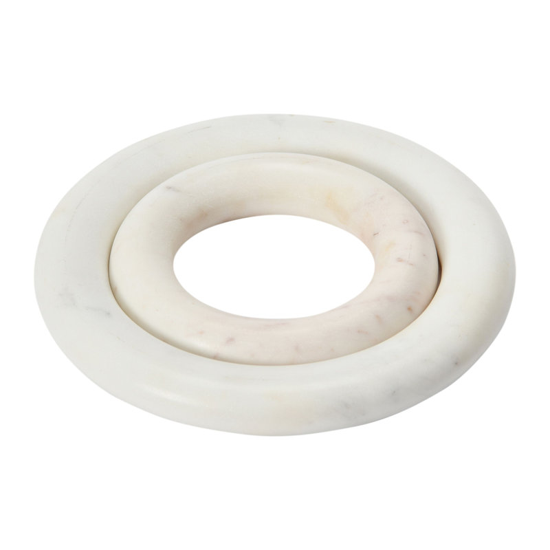 Dessous de marbre, Blanc