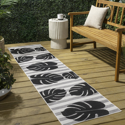 Colgin Classic Beach Stripe and Monstera Leaf Black/Gray Indoor/Outdoor Rug