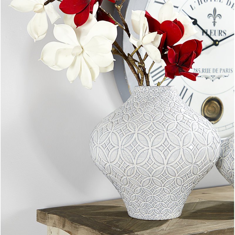 Vase de table en porcelaine bleue Navua, H 10 po x l 9 po x P 9 po
