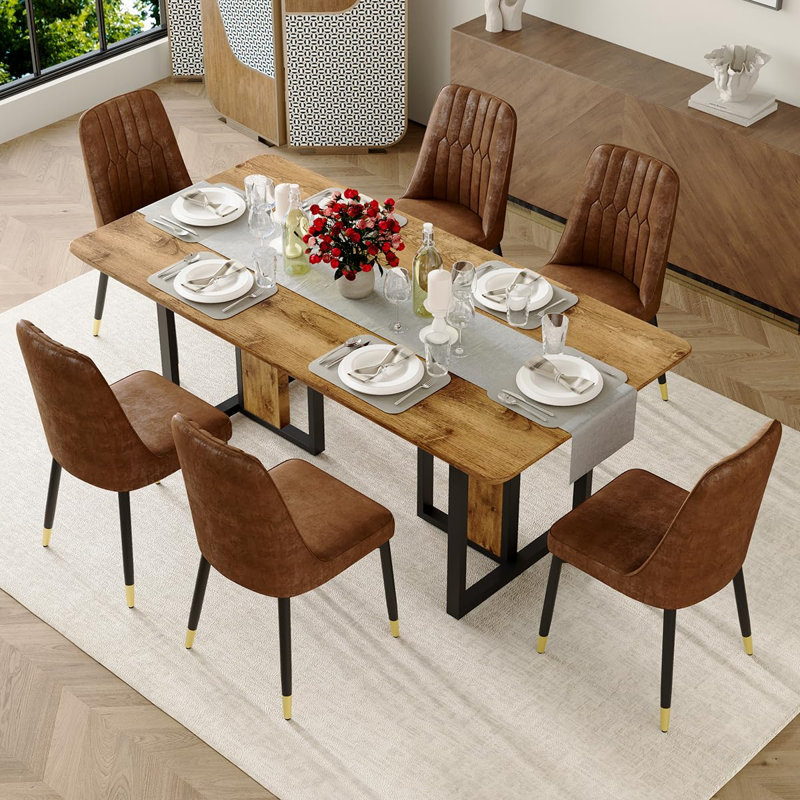 Ensemble de table de salle à manger 7 pièces avec plateau en bois et support en métal. L'ensemble de table de salle à manger 67 po rectangulaire pour 67 personnes offre stabilité, confort et style.