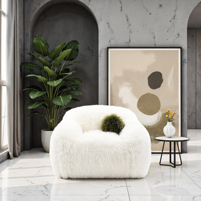 Fauteuil pivotant contemporain en fausse fourrure blanche à 360° avec coussin, doux et luxueux, idéal pour le salon ou la pièce principale.