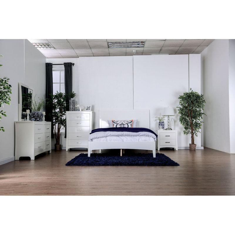 Milian Piece Bedroom Set
