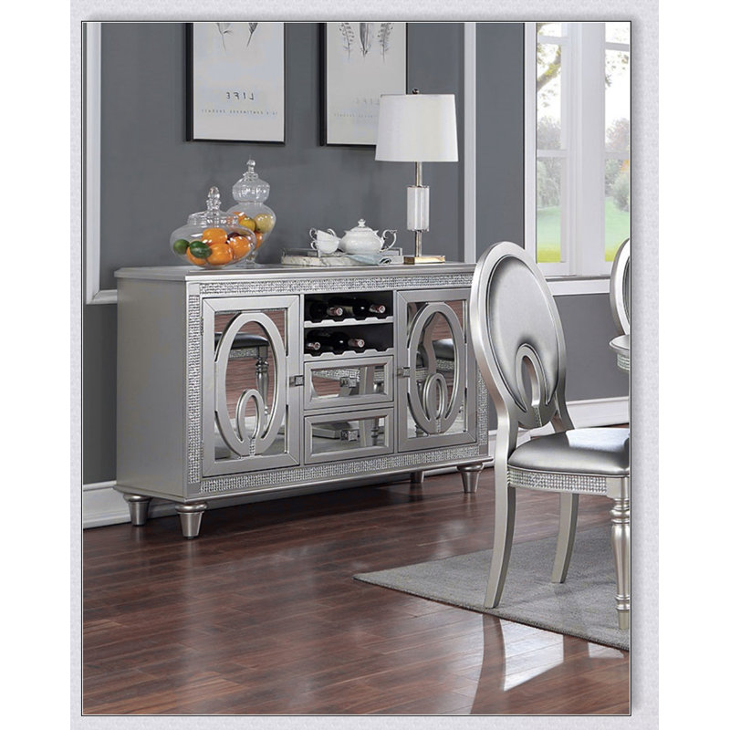 Desserte contemporaine en bois massif argenté avec tiroirs de rangement et détails de carreaux de miroir pour un mobilier de salle à manger élégant