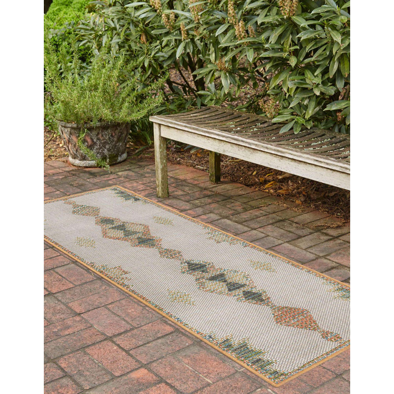 Loma Moroccan Stain-Resistant Area Rug, Runner 2' x 7'10"