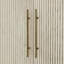 Armoire-penderie en bois massif avec 2 portes et tiroirs Takyson - H 74,78 po-131496739