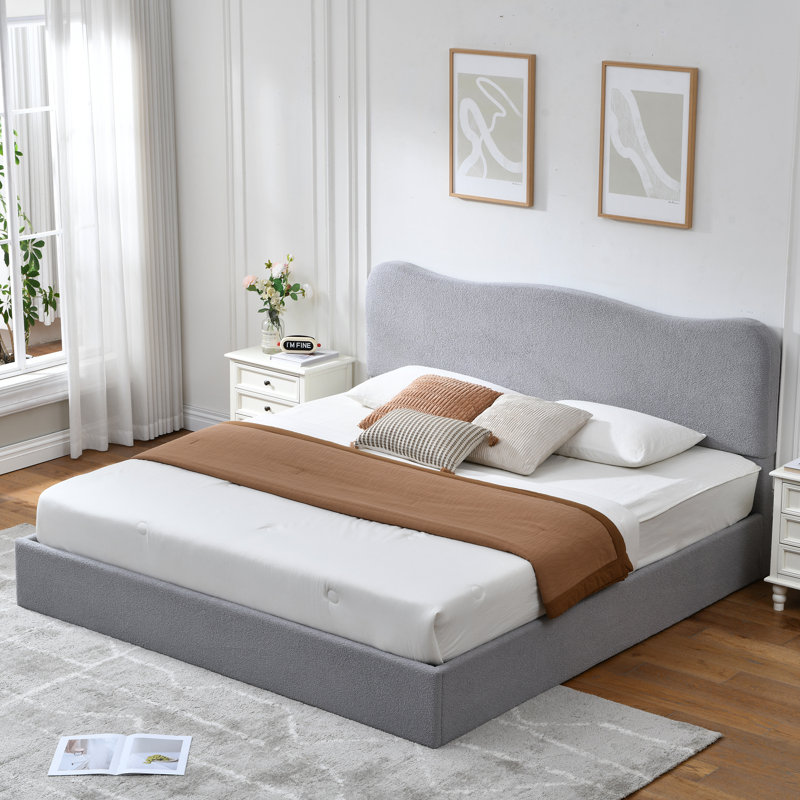 Lit plateforme tapissier Bensu Boucle, Très grand, Gris clair