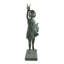 Sculpture fille avec papillon