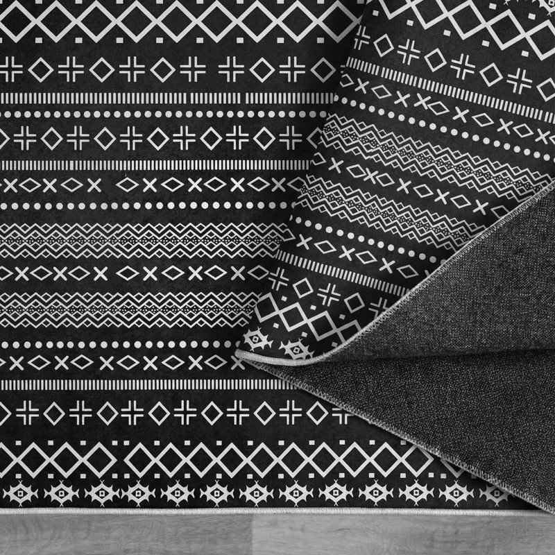 Tapis à motif géométrique noir Thambiah, Rectangle 3'4" x 6'7"
