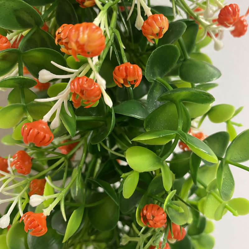 Guirlande d'eucalyptus artificiel 6 pi avec gypsophile rouge 6 pi