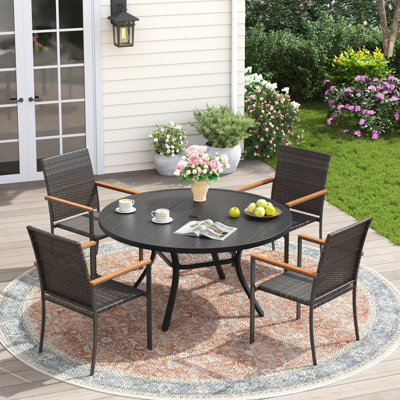 Ensemble repas pour 4 personnes 40,6 po avec chaises empilables en rotin