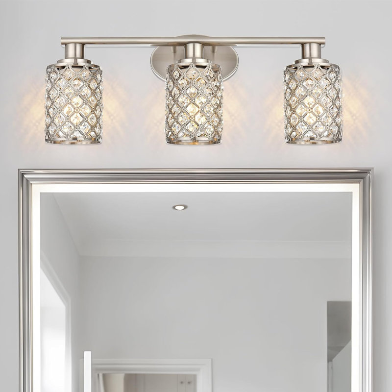 Luminaire de meuble-lavabo Modern Farmhouse avec détails en cristal, finition nickel brossé, luminaire 3 lumières pour miroir ou salle d'eau