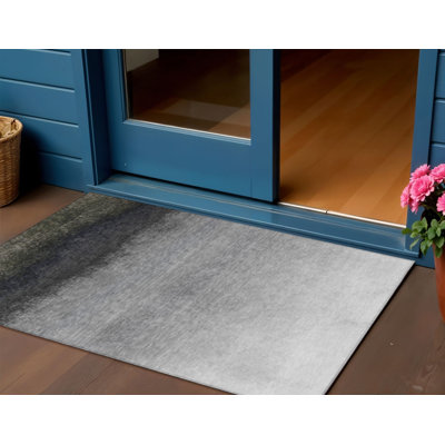 Tapis intérieur / extérieur dégradé argenté et noir 3 pi x 5 pi