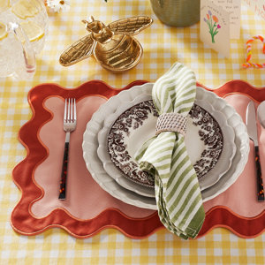 Table & Kitchen Linens