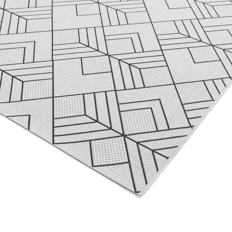Tetonia Geometric Indoor / Outdoor Area Rug, Rectangle 160 x 230cm